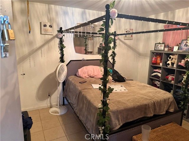 122 E Bowen, Perris, CA 92571