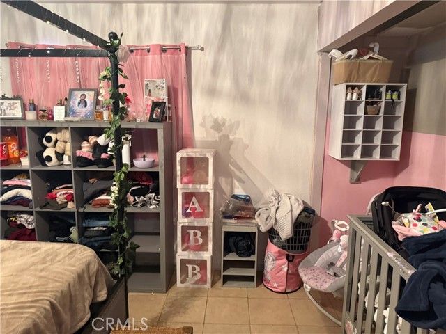 122 E Bowen, Perris, CA 92571