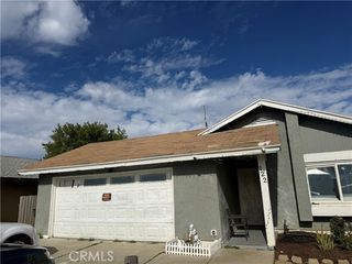 122 E Bowen, Perris, CA 92571