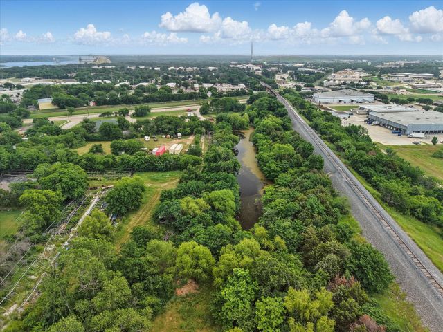 1205 N Mill Street, Lewisville, TX 75057