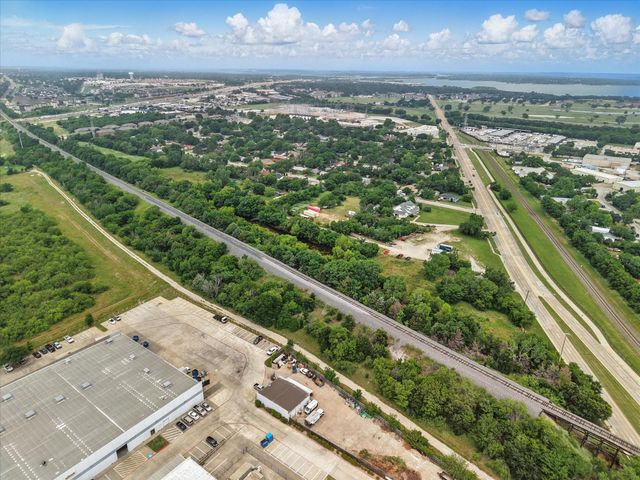 1205 N Mill Street, Lewisville, TX 75057