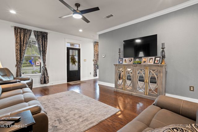 13090 Pine Valley Lane, Biloxi, MS 39532