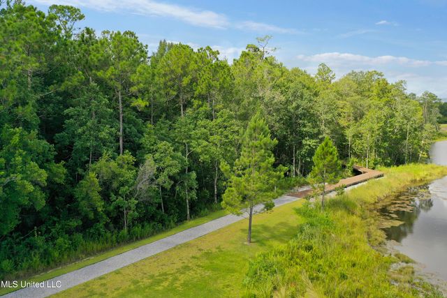 13090 Pine Valley Lane, Biloxi, MS 39532