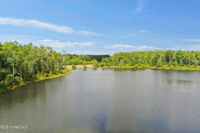 13090 Pine Valley Lane, Biloxi, MS 39532
