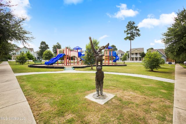 13090 Pine Valley Lane, Biloxi, MS 39532
