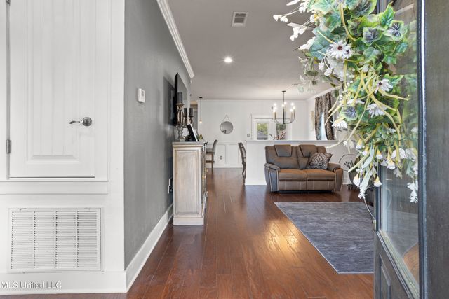 13090 Pine Valley Lane, Biloxi, MS 39532