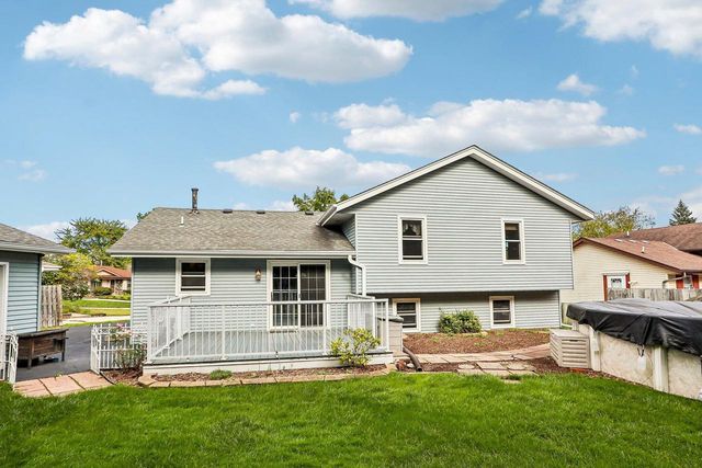 9329 W Fairlane COURT, Milwaukee, WI 53224