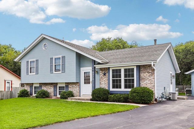 9329 W Fairlane COURT, Milwaukee, WI 53224