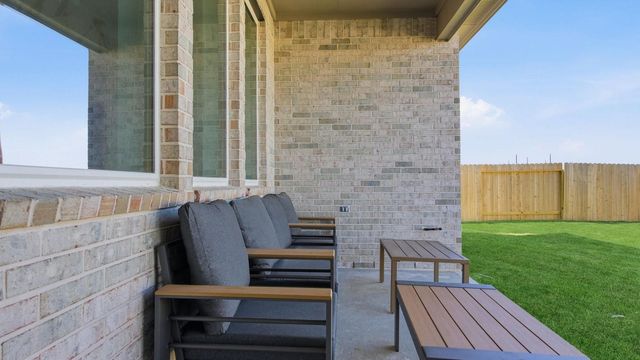 2507 Friendswood Drive, Friendswood, TX 77546