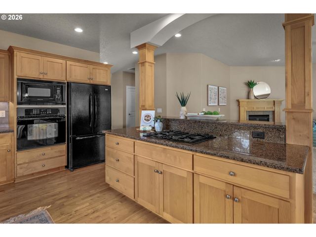 3434 DOUBLETREE St, Forest Grove, OR 97116