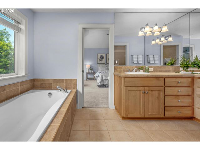3434 DOUBLETREE St, Forest Grove, OR 97116