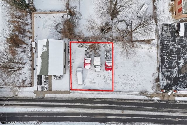 27 Oakwood Ave, City Of Orange Twp., NJ 07050