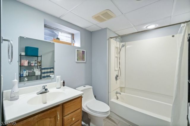 340 Marsan Dr, Carlstadt Boro, NJ 07072