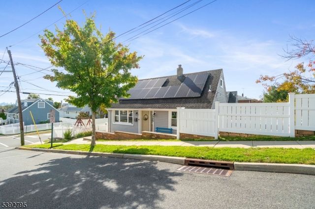 340 Marsan Dr, Carlstadt Boro, NJ 07072