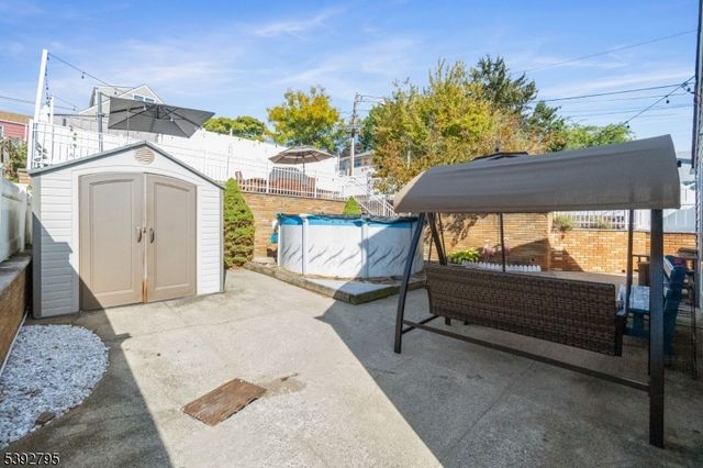 340 Marsan Dr, Carlstadt Boro, NJ 07072