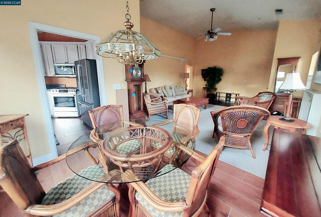 3080 Casadero Ct, Pleasanton, CA 94588