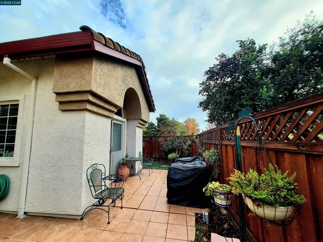 3080 Casadero Ct, Pleasanton, CA 94588