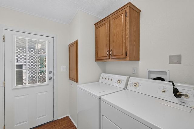 3318 WEKIVA ROAD, Tavares, FL 32778