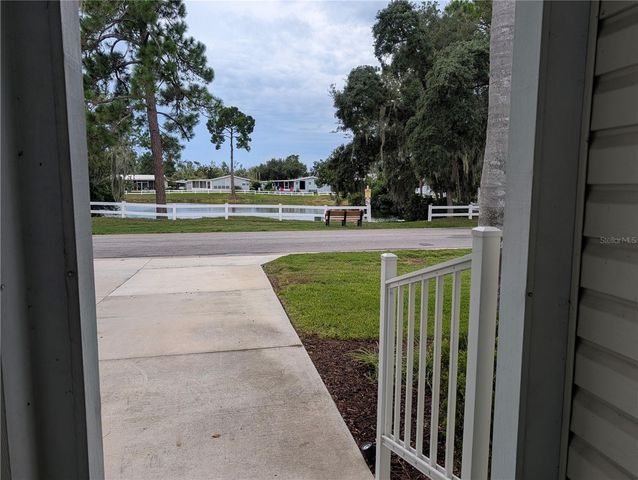 3318 WEKIVA ROAD, Tavares, FL 32778