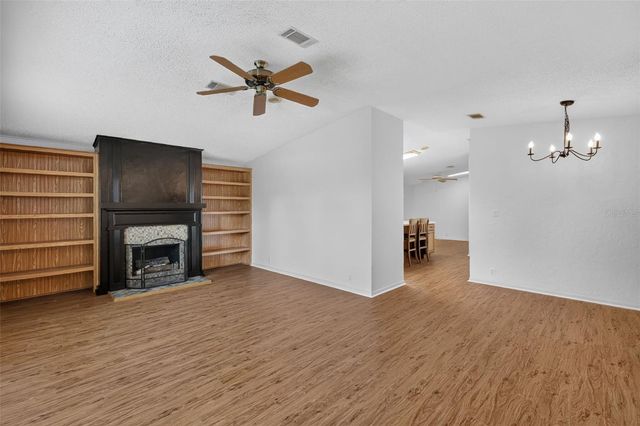 3318 WEKIVA ROAD, Tavares, FL 32778