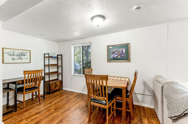 1004 Santa Fe Avenue SW, Albuquerque, NM 87102
