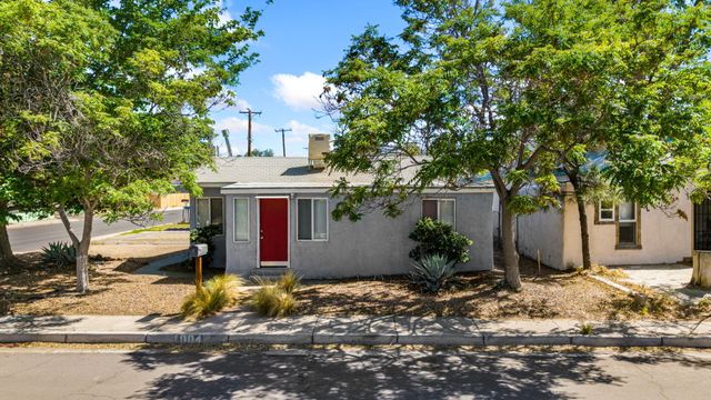 1004 Santa Fe Avenue SW, Albuquerque, NM 87102