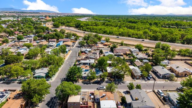 1004 Santa Fe Avenue SW, Albuquerque, NM 87102
