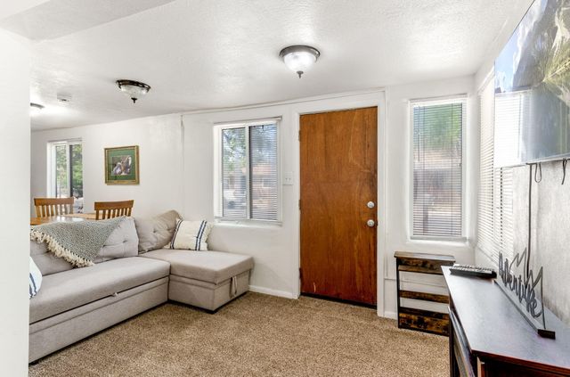 1004 Santa Fe Avenue SW, Albuquerque, NM 87102