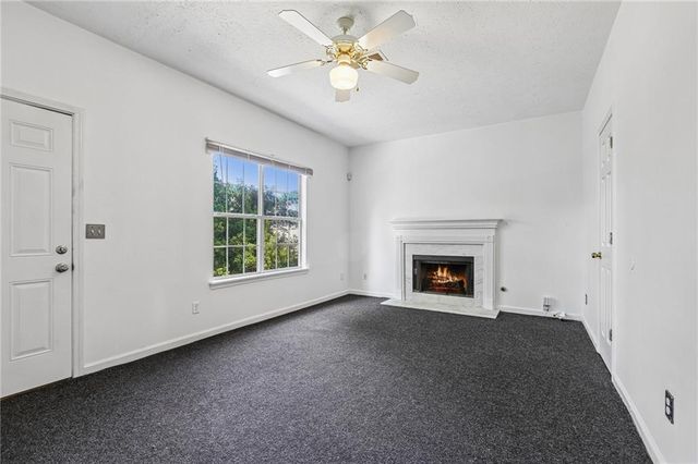 4031 Robin Circle, Atlanta, GA 30349