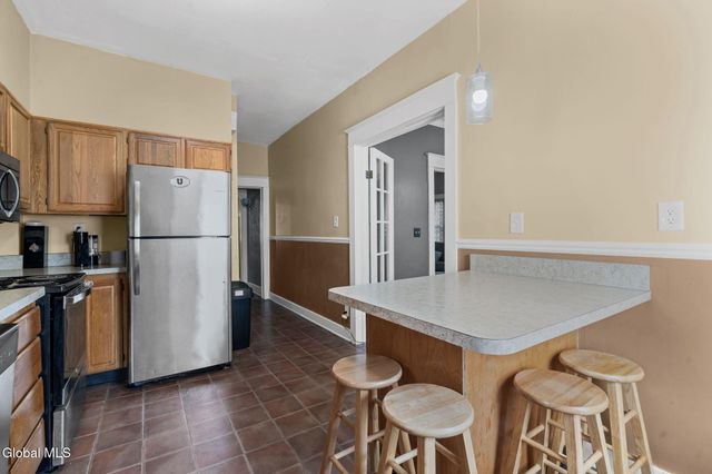 851 Central Parkway, Schenectady, NY 12309