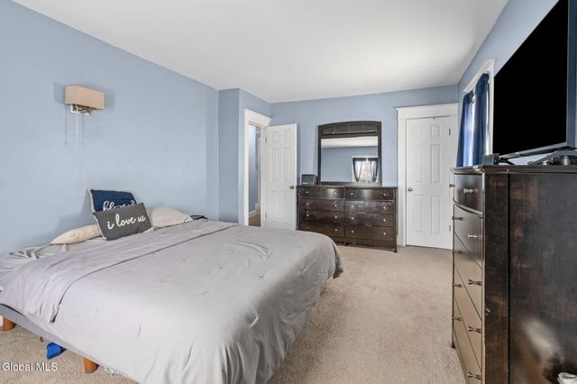 851 Central Parkway, Schenectady, NY 12309
