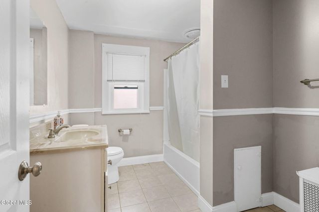 851 Central Parkway, Schenectady, NY 12309