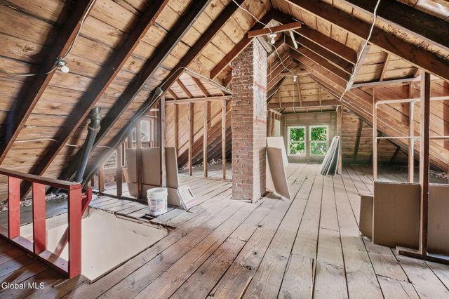 851 Central Parkway, Schenectady, NY 12309
