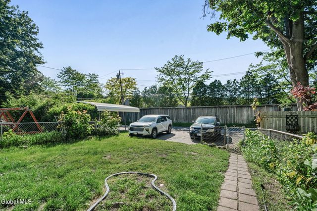 851 Central Parkway, Schenectady, NY 12309