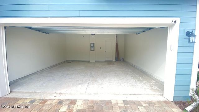 18 MELLOWOOD Lane, St. Augustine, FL 32092