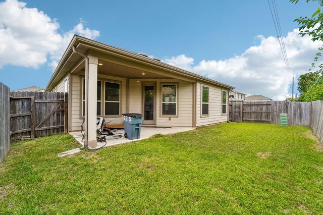 2615 White Bluff Lane, Houston, TX 77038