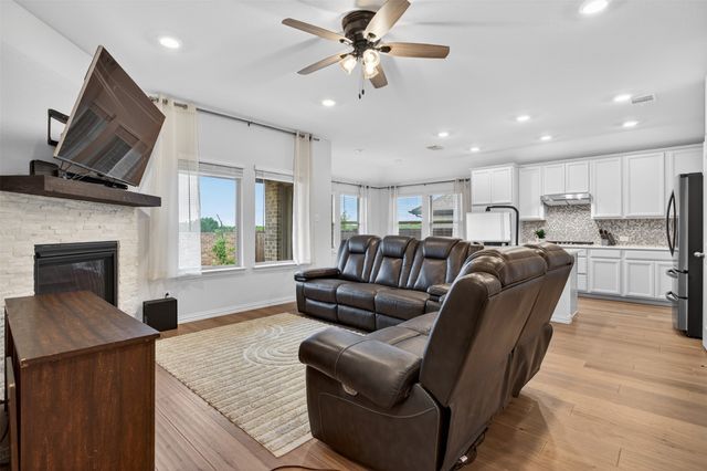 1004 Copper Smith Way, Forney, TX 75126