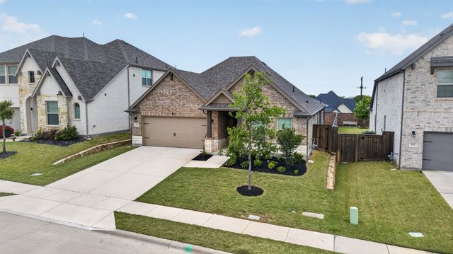 1004 Copper Smith Way, Forney, TX 75126