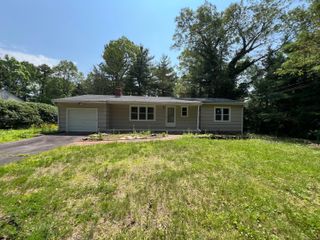 52 Sylvan Street, Avon, CT 06001