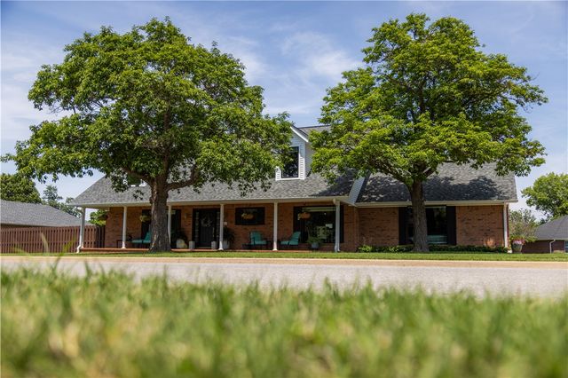 2506 Oak View Drive, Springdale, AR 72762