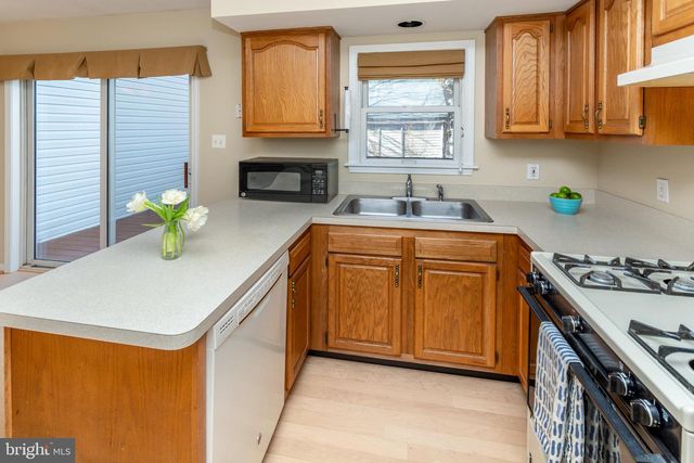 62 CHURCH ST, Lambertville, NJ 08530