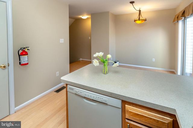 62 CHURCH ST, Lambertville, NJ 08530