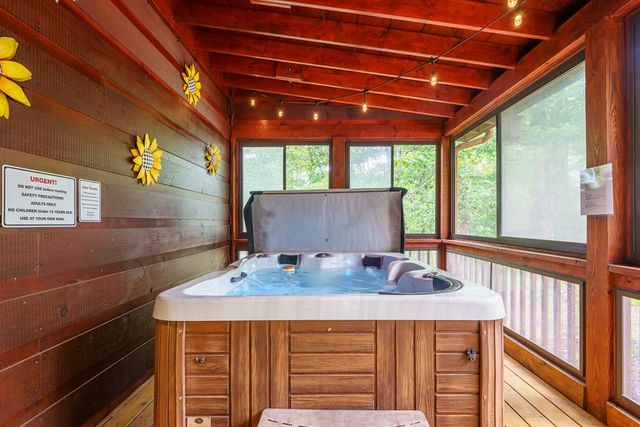 460 Pasha Drive, Ellijay, GA 30540