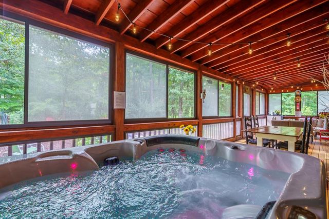 460 Pasha Drive, Ellijay, GA 30540