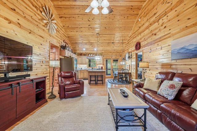 460 Pasha Drive, Ellijay, GA 30540