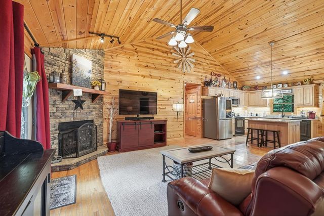 460 Pasha Drive, Ellijay, GA 30540