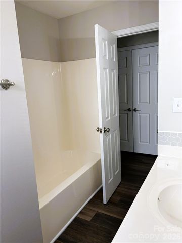 135 Ashmont Drive, Kannapolis, NC 28081