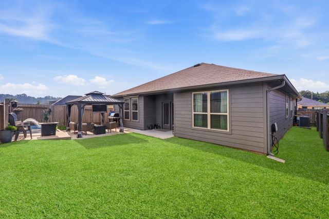 2029 Cedar Tree Court, Conroe, TX 77301