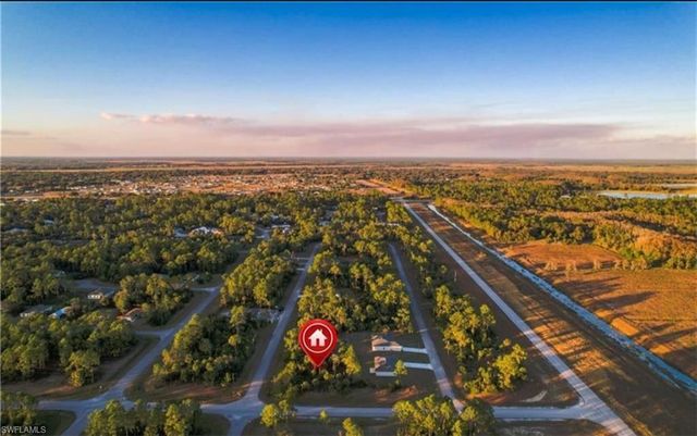 8056 Rolling CIR, Labelle, FL 33935