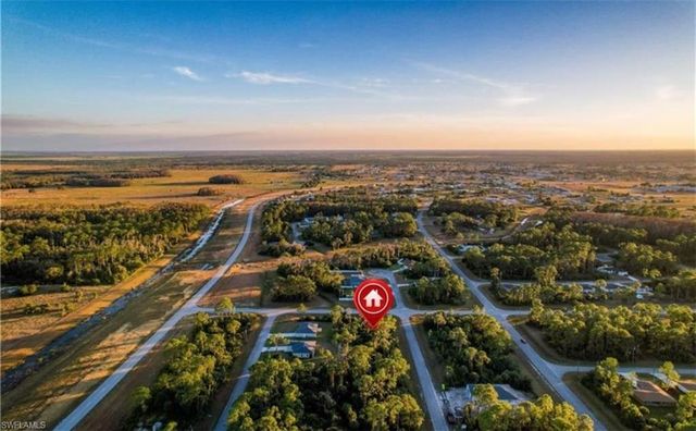 8056 Rolling CIR, Labelle, FL 33935